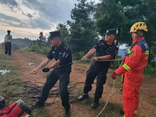 1660474127182024521.jpg 640 (4).jpg